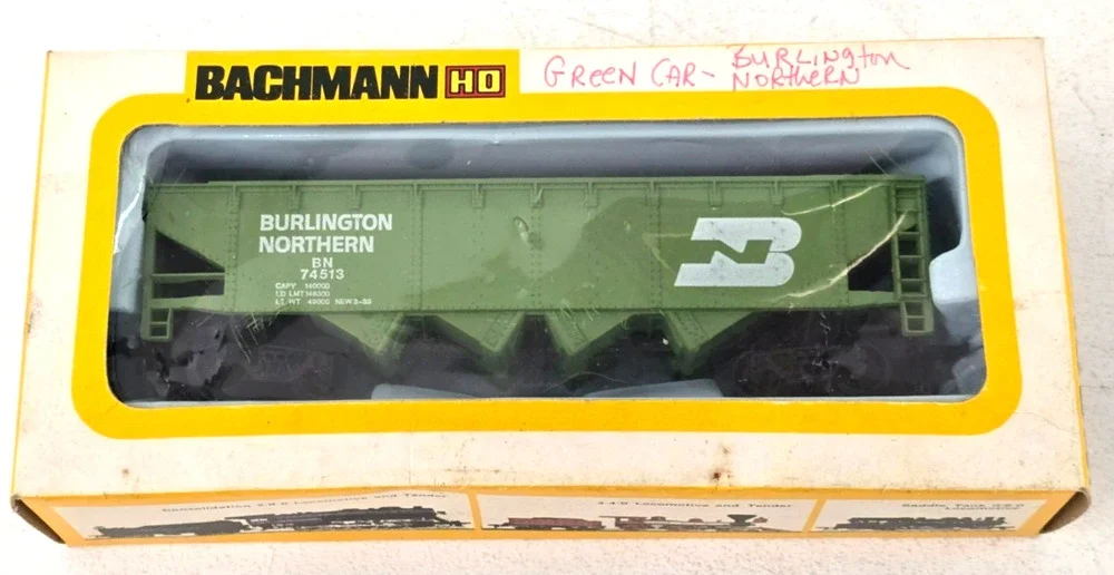 Vintage Bachmann HO Scale Burlington Green Hopper Freight Car #1027
